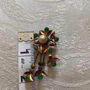 Antique costume jewelry pin